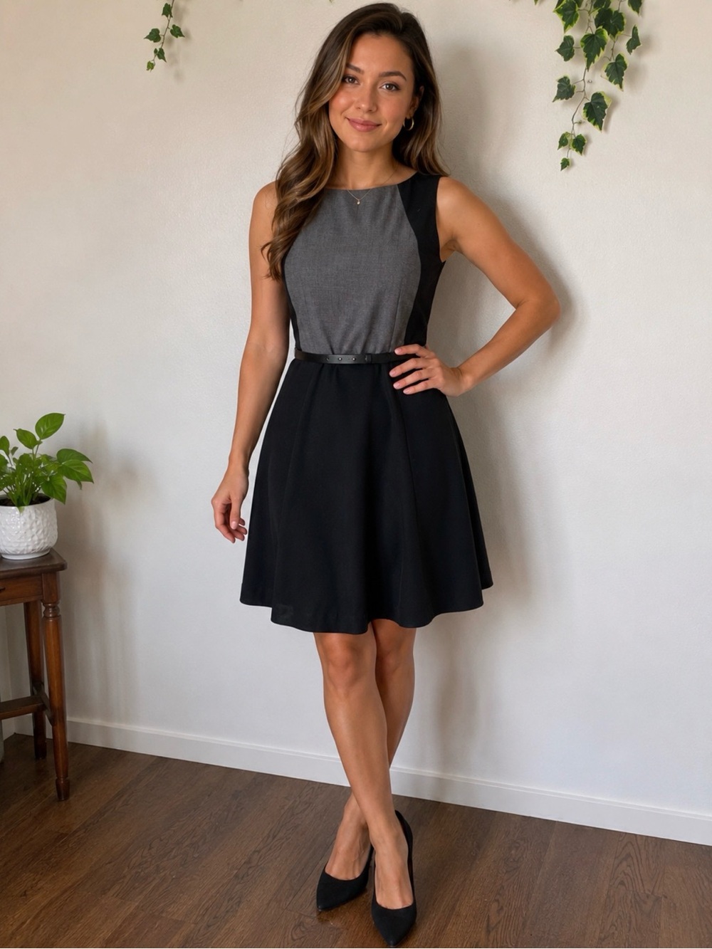 H&M Sleeveless Fit & Flare Colorblock Dress Size 6 Gray Black Belted Knee Length